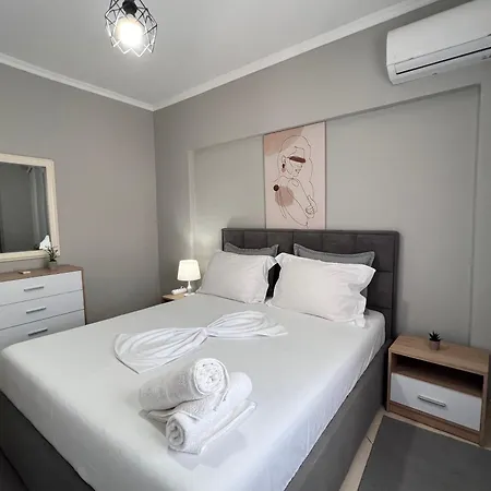 2bdr Komuna E Parisit Appartamento